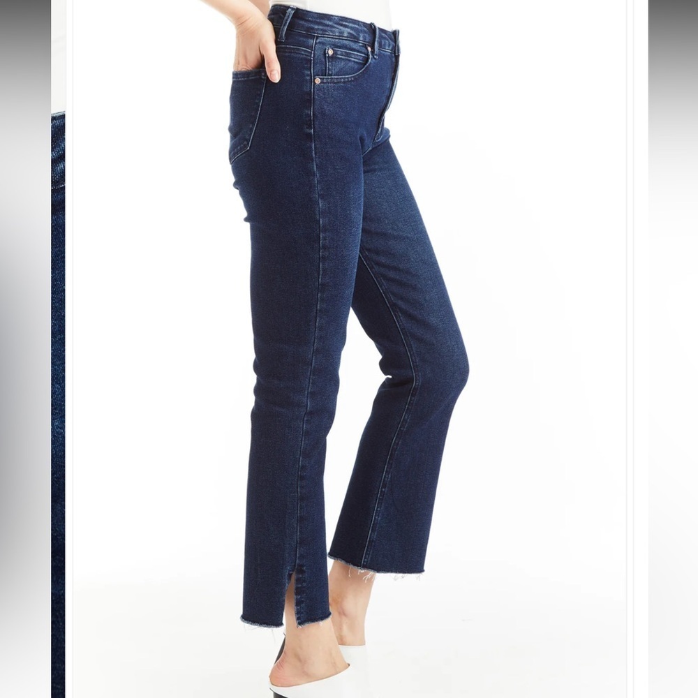 Tractr High Rise Ankle Crop Flare with Side Slit Fray Hem - Picture 4 of 12